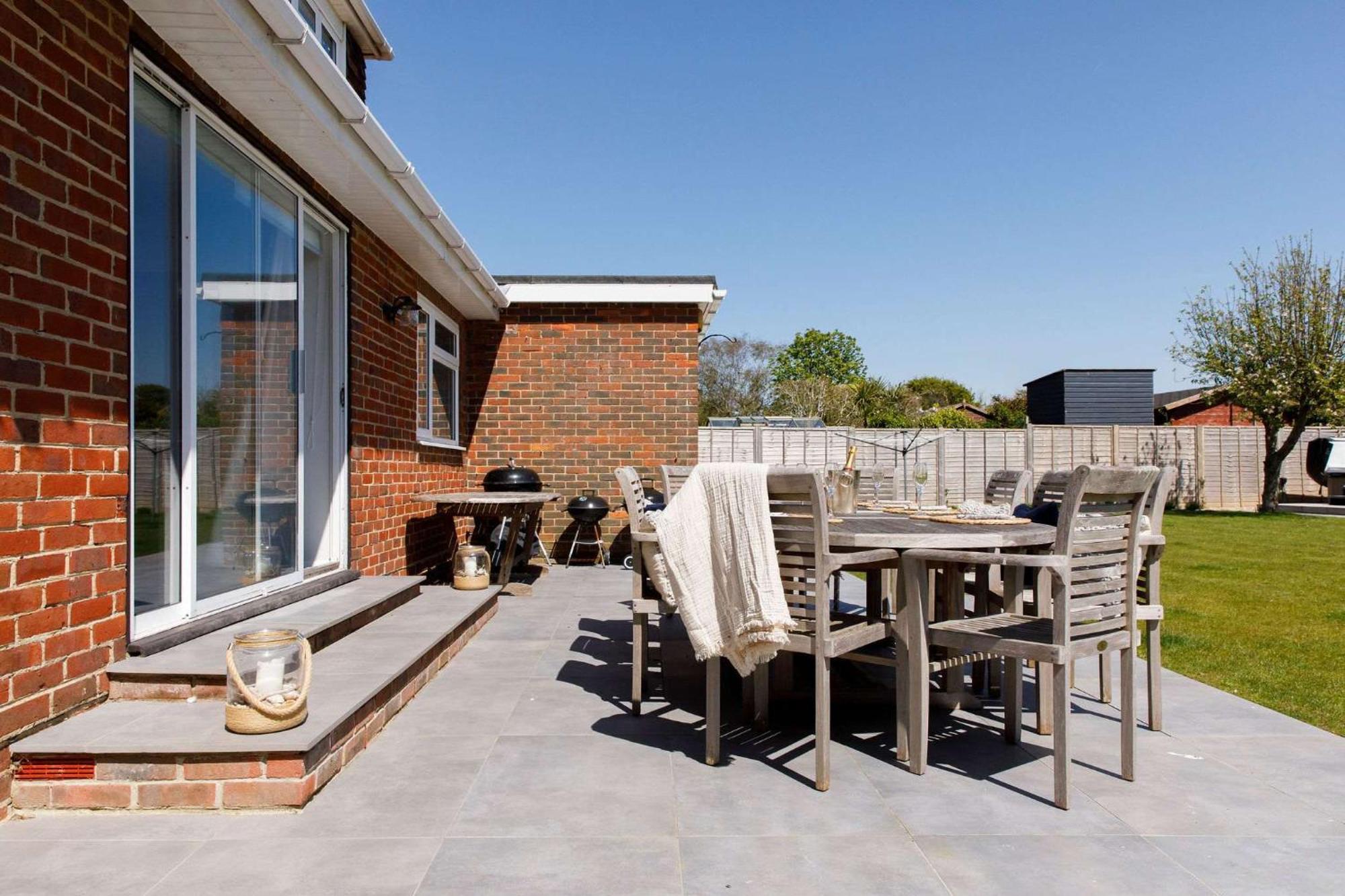 Spacious Home For 8 In Witterings - Walk To Beach East Wittering Exterior foto